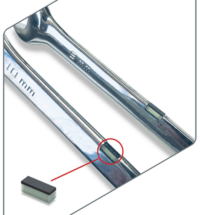 Image of Murata LXTBKZMCMG-010 UHF RAIN RFID tag