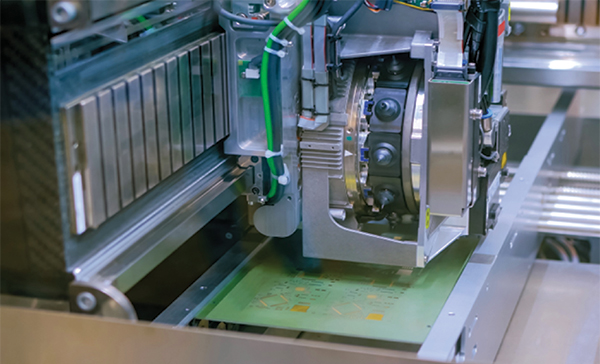 Image of Cartesian robots execute fully automated semiconductor manufacturing tasks