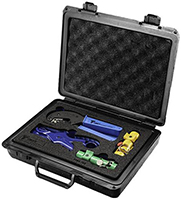 Imagen del kit de herramientas en maletín rígido LMR® 240/200/195/100 de Amphenol Times Microwave