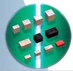 Imagen de relés de señal electromecánica de las series EE2 y EC2 de Kemet 